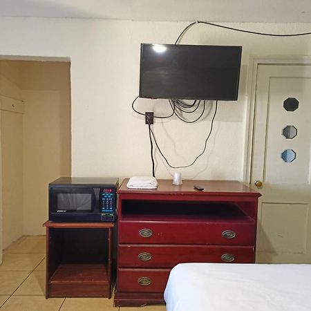 Crown Inn By Oyo Orangeburg Hwy 301 ภายนอก รูปภาพ